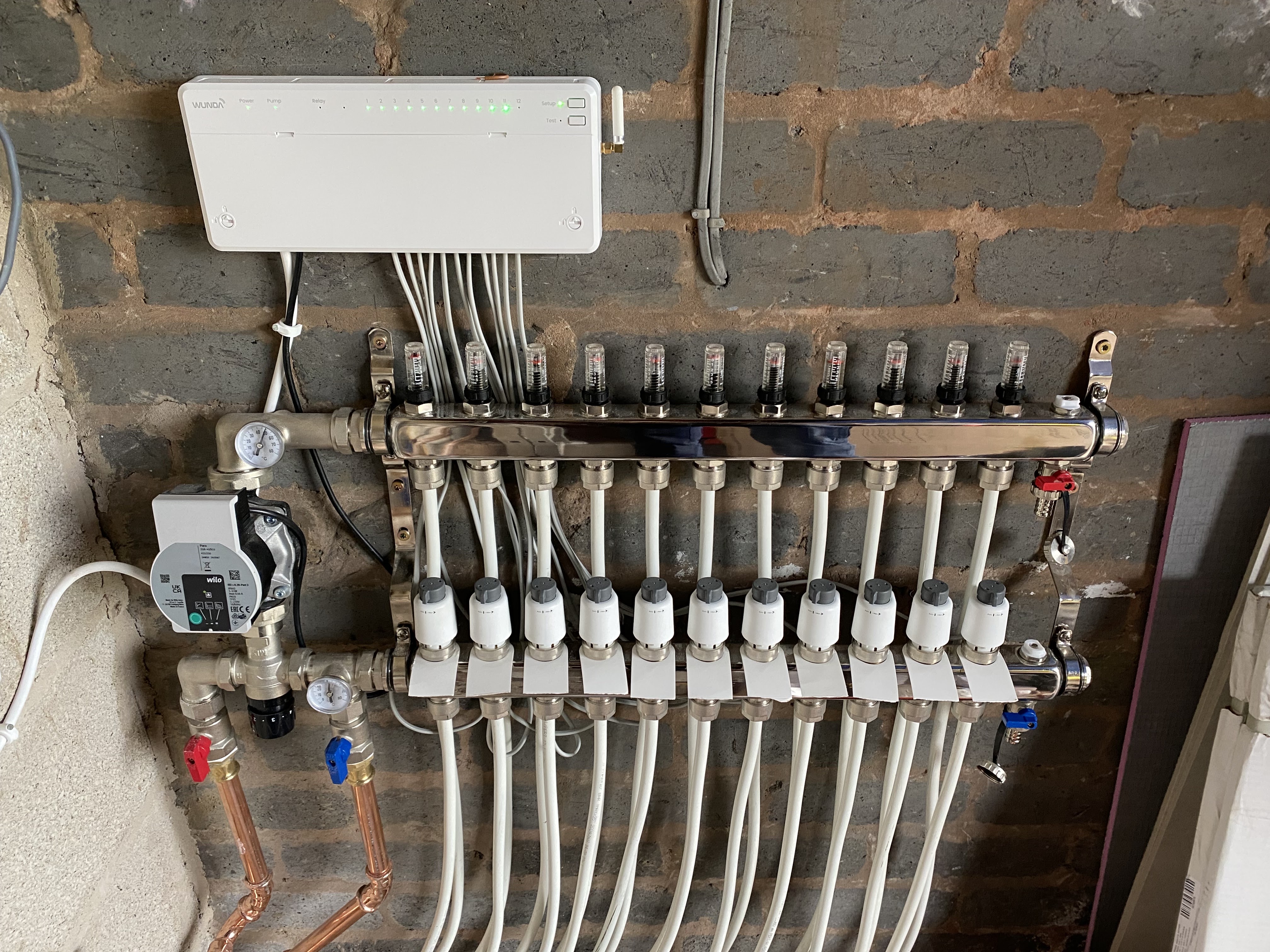 Underfloor heating manifold — HeatWave Manchester